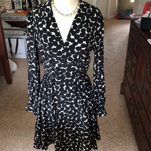 Kate Spade long sleeved black & cream print dress size 4